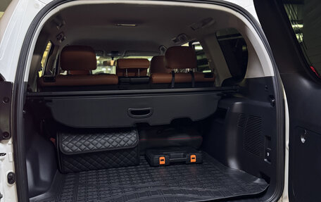 Toyota Land Cruiser Prado 150 рестайлинг 2, 2021 год, 6 577 000 рублей, 10 фотография