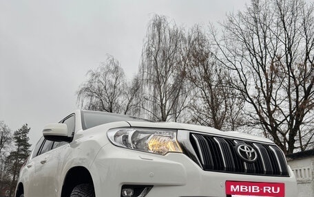 Toyota Land Cruiser Prado 150 рестайлинг 2, 2021 год, 6 577 000 рублей, 2 фотография