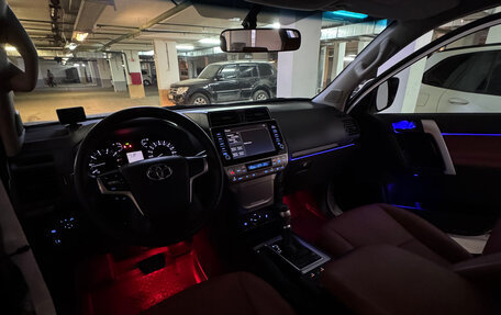 Toyota Land Cruiser Prado 150 рестайлинг 2, 2021 год, 6 577 000 рублей, 15 фотография