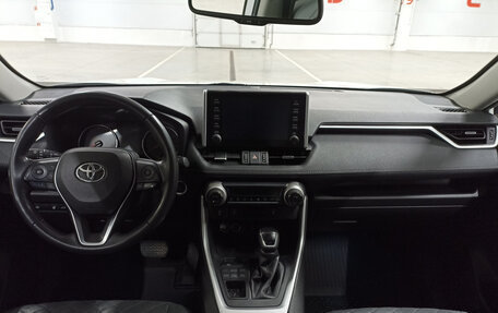 Toyota RAV4, 2021 год, 3 499 950 рублей, 14 фотография