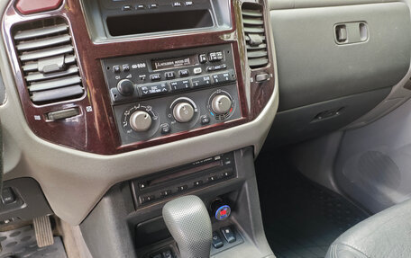Mitsubishi Pajero III рестайлинг, 2002 год, 1 250 000 рублей, 8 фотография