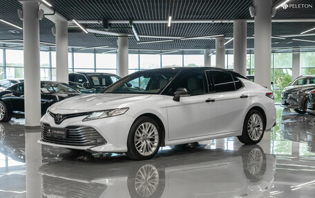 Toyota Camry, 2020 год, 3 380 000 рублей, 1 фотография