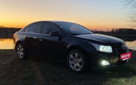 Chevrolet Cruze II, 2014 год, 950 000 рублей, 2 фотография