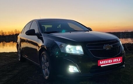 Chevrolet Cruze II, 2014 год, 950 000 рублей, 4 фотография