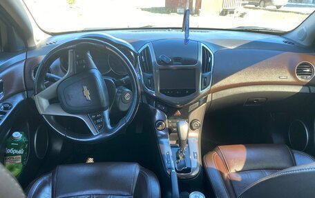 Chevrolet Cruze II, 2014 год, 950 000 рублей, 9 фотография