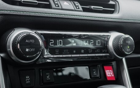 Toyota RAV4, 2025 год, 4 044 000 рублей, 24 фотография