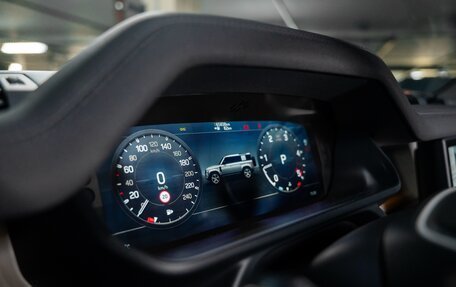 Land Rover Defender II, 2021 год, 8 000 000 рублей, 7 фотография