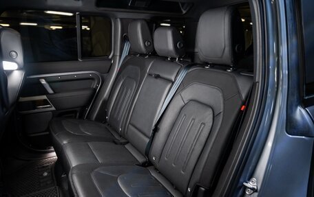 Land Rover Defender II, 2021 год, 8 000 000 рублей, 14 фотография