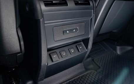 Land Rover Defender II, 2021 год, 8 000 000 рублей, 10 фотография