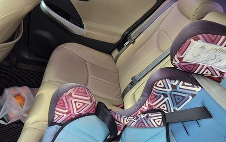 Toyota Prius, 2010 год, 1 350 000 рублей, 5 фотография