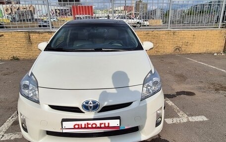 Toyota Prius, 2010 год, 1 350 000 рублей, 6 фотография