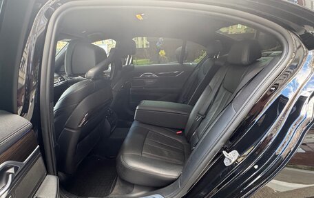 BMW 7 серия, 2016 год, 3 550 000 рублей, 18 фотография