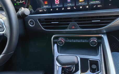 Geely Tugella FY11, 2023 год, 3 400 000 рублей, 21 фотография