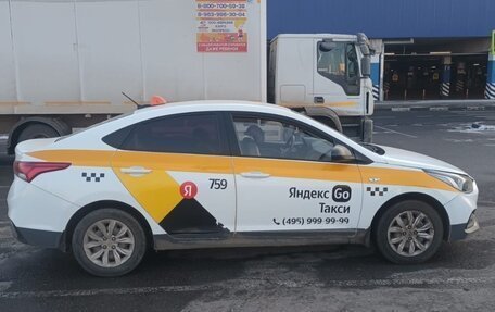 Hyundai Solaris II рестайлинг, 2018 год, 980 000 рублей, 2 фотография