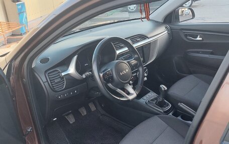 KIA Rio IV, 2022 год, 1 650 000 рублей, 5 фотография