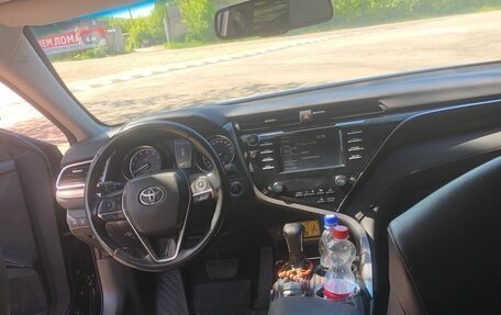 Toyota Camry, 2018 год, 2 975 000 рублей, 9 фотография