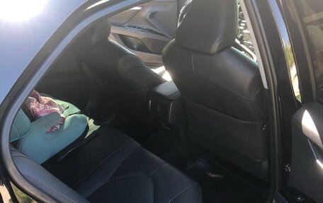 Toyota Camry, 2018 год, 2 975 000 рублей, 8 фотография