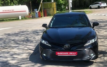 Toyota Camry, 2018 год, 2 975 000 рублей, 5 фотография