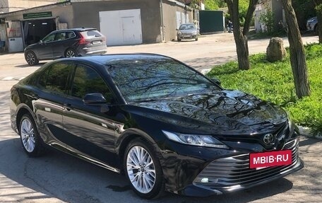 Toyota Camry, 2018 год, 2 975 000 рублей, 6 фотография