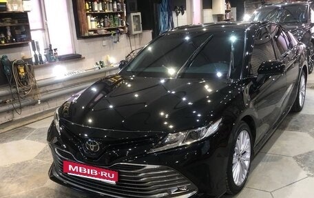 Toyota Camry, 2018 год, 2 975 000 рублей, 2 фотография