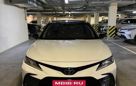 Toyota Camry, 2021 год, 3 600 000 рублей, 12 фотография