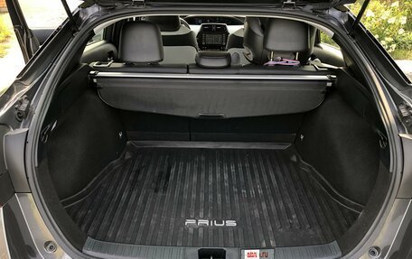 Toyota Prius IV XW50, 2020 год, 2 150 000 рублей, 18 фотография