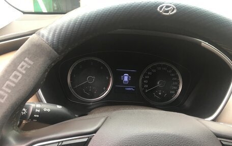 Hyundai Santa Fe IV, 2018 год, 3 200 000 рублей, 10 фотография
