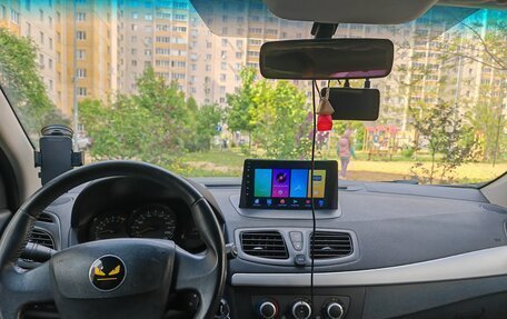 Renault Megane III, 2012 год, 850 000 рублей, 2 фотография