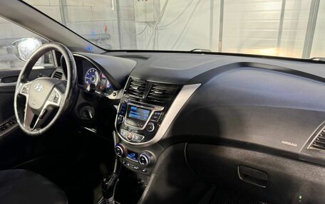 Hyundai Solaris II рестайлинг, 2015 год, 899 000 рублей, 15 фотография