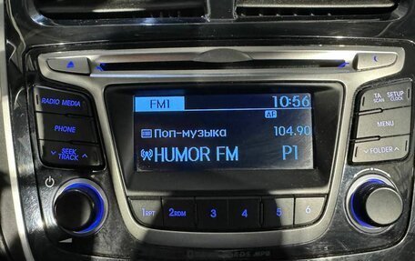Hyundai Solaris II рестайлинг, 2015 год, 899 000 рублей, 18 фотография