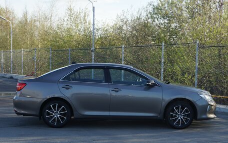 Toyota Camry, 2016 год, 1 850 000 рублей, 6 фотография
