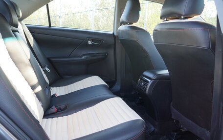 Toyota Camry, 2016 год, 1 850 000 рублей, 10 фотография