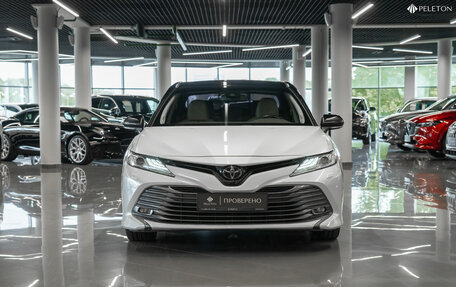 Toyota Camry, 2020 год, 3 380 000 рублей, 3 фотография