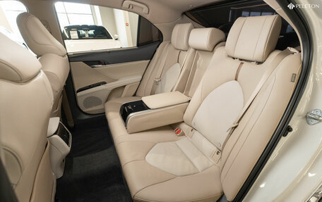 Toyota Camry, 2020 год, 3 380 000 рублей, 13 фотография