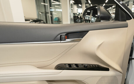 Toyota Camry, 2020 год, 3 380 000 рублей, 22 фотография