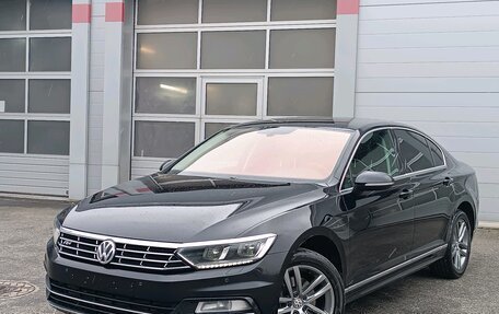 Volkswagen Passat B8 рестайлинг, 2017 год, 1 849 000 рублей, 1 фотография