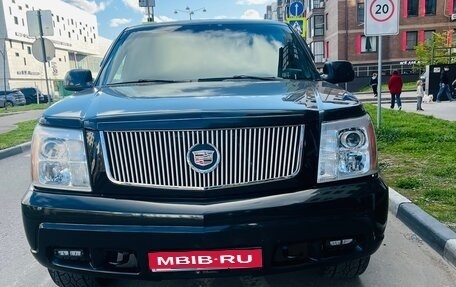 Cadillac Escalade II, 2001 год, 1 500 000 рублей, 1 фотография