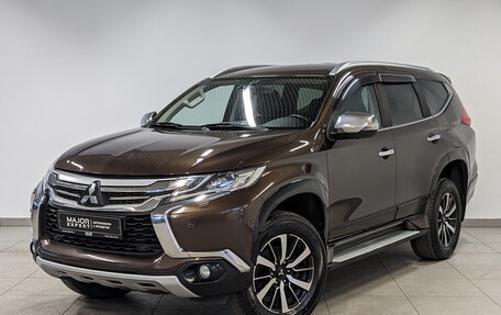 Mitsubishi Pajero Sport III рестайлинг, 2018 год, 2 930 000 рублей, 1 фотография