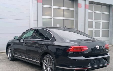 Volkswagen Passat B8 рестайлинг, 2017 год, 1 849 000 рублей, 8 фотография