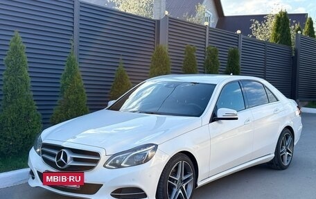 Mercedes-Benz E-Класс, 2015 год, 2 300 000 рублей, 3 фотография
