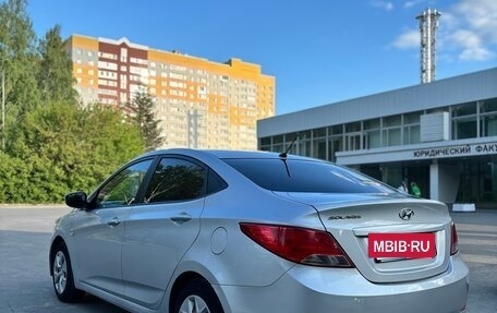 Hyundai Solaris II рестайлинг, 2016 год, 890 000 рублей, 3 фотография