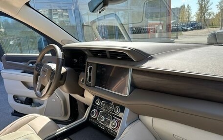 GMC Yukon IV, 2022 год, 7 750 000 рублей, 21 фотография