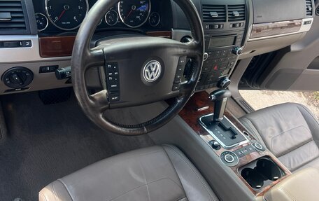 Volkswagen Touareg III, 2010 год, 1 350 000 рублей, 9 фотография