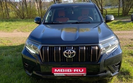 Toyota Land Cruiser Prado 150 рестайлинг 2, 2020 год, 8 000 000 рублей, 4 фотография