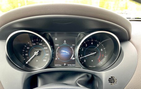 Jaguar F-Pace, 2017 год, 2 500 000 рублей, 9 фотография