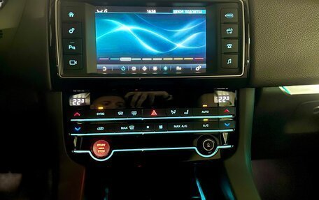 Jaguar F-Pace, 2017 год, 2 500 000 рублей, 19 фотография