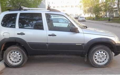 Chevrolet Niva I рестайлинг, 2016 год, 600 000 рублей, 5 фотография