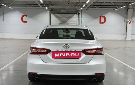 Toyota Camry, 2019 год, 2 849 000 рублей, 10 фотография