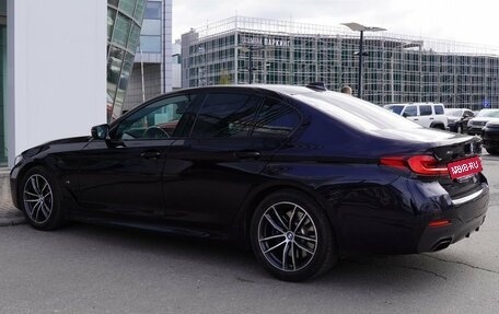 BMW 5 серия, 2021 год, 5 990 000 рублей, 6 фотография