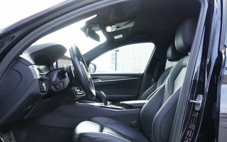 BMW 5 серия, 2021 год, 5 990 000 рублей, 24 фотография